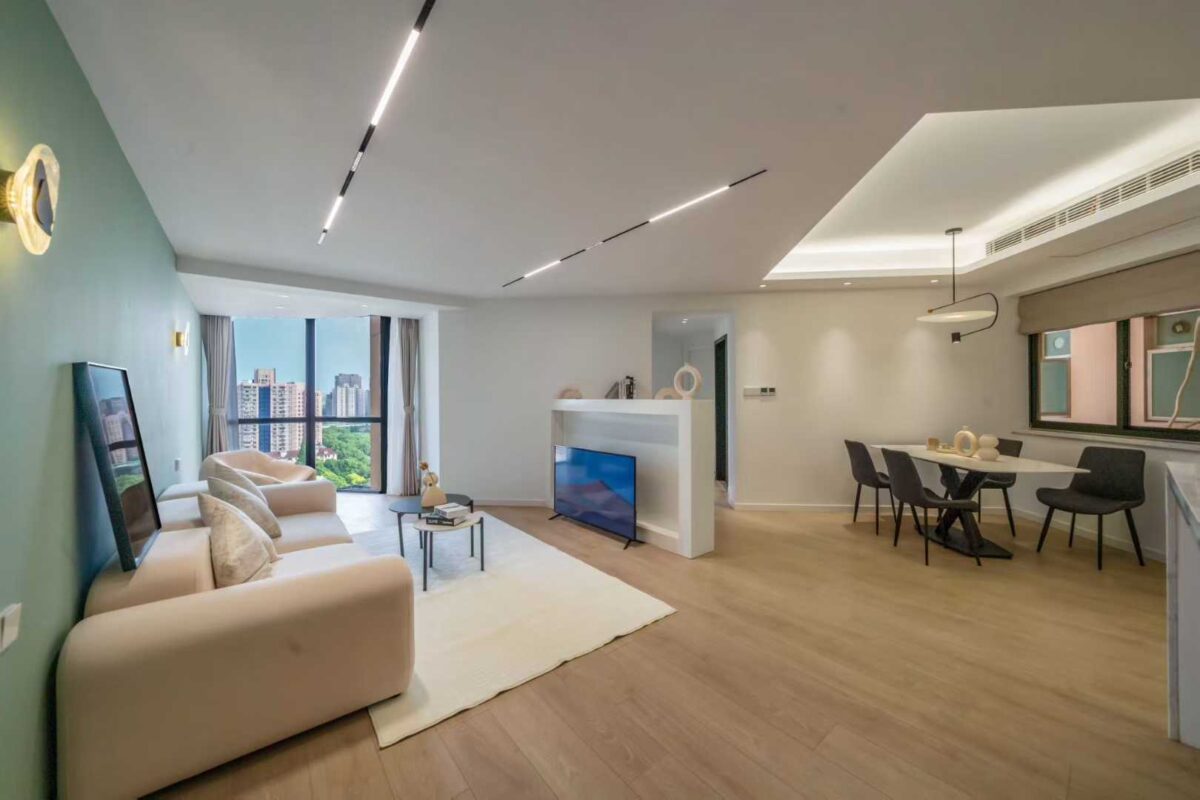 2br 2ba，18k，shanghai stadium（line4）