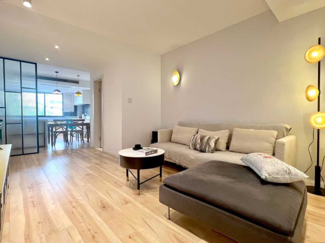 1br，11k，west nanjing rd（line2/12/13）