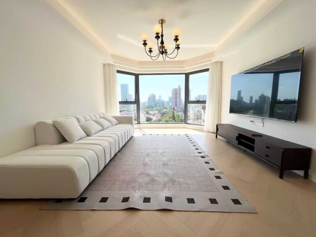 2br 2ba，28k，south Shaanxi rd（line1/10/12）