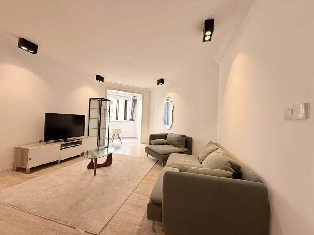 3br 2ba，*13.5k，jing’an temple（line2/7）