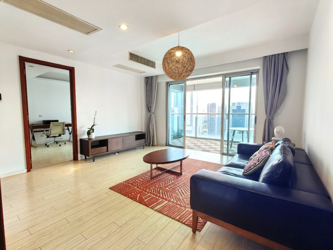3br 2ba，32k，west nanjing rd（line2/12/13）