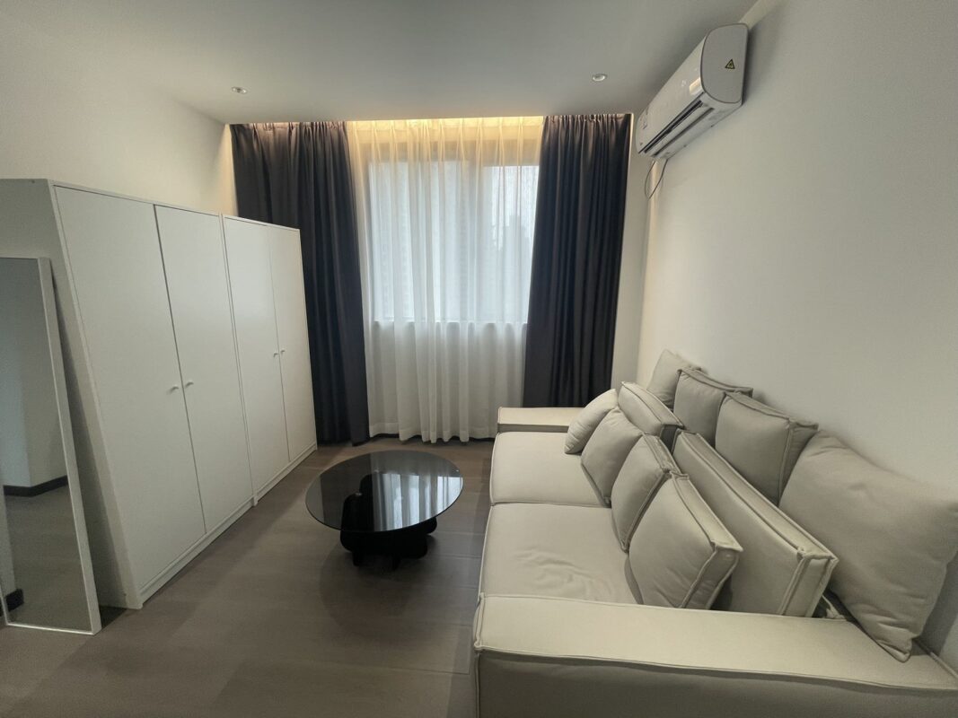 1br，13k，changping rd（line7）