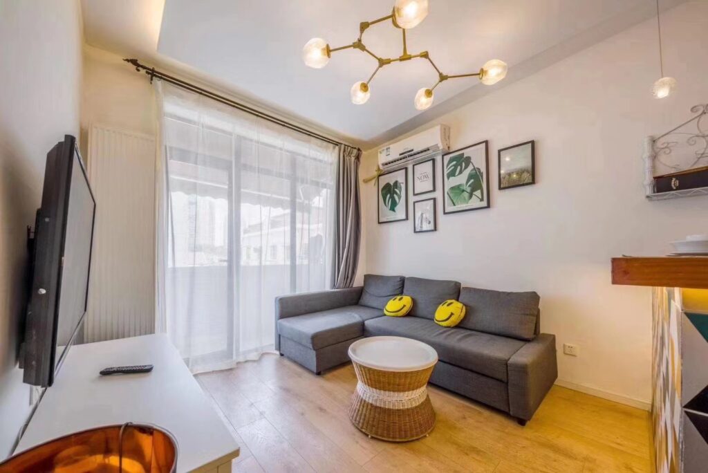 2br，12.5k，shanghai library（line10）