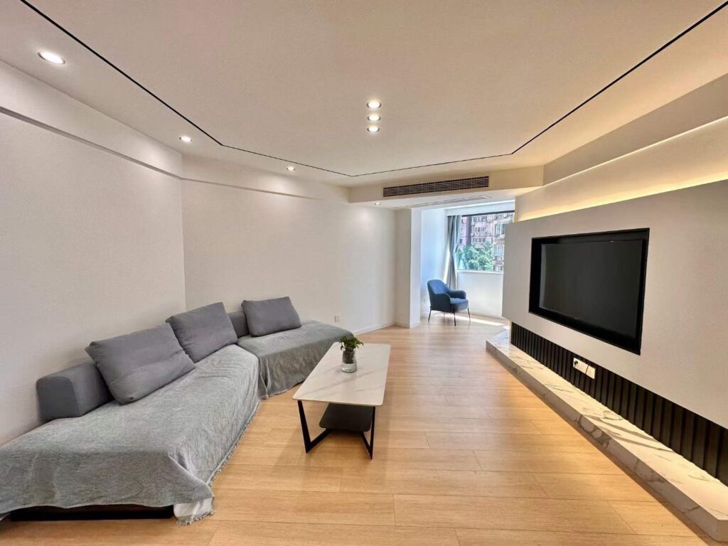 3br 2ba，18.8k，jing’an temple（line2/7）
