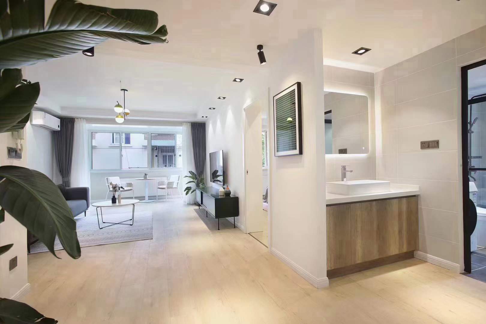 2br，15k，jing’an temple（line2/7）