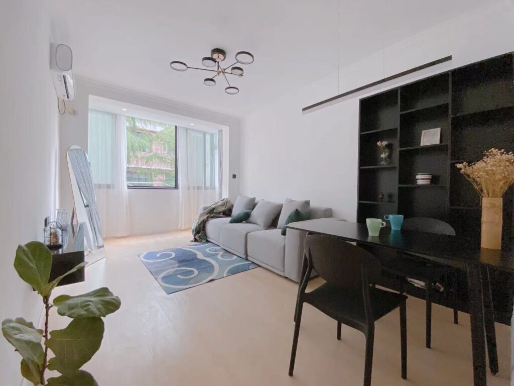 1br，9.5k，jiangsu rd（line2/11）