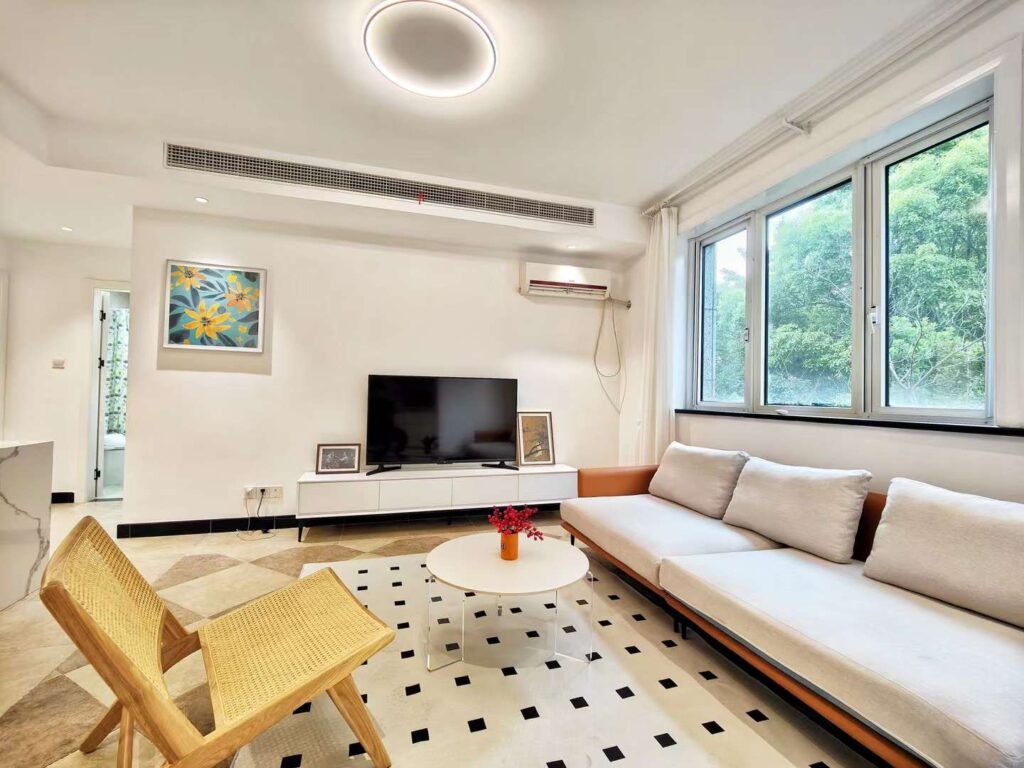 2br，13.5k，weining rd（line2）
