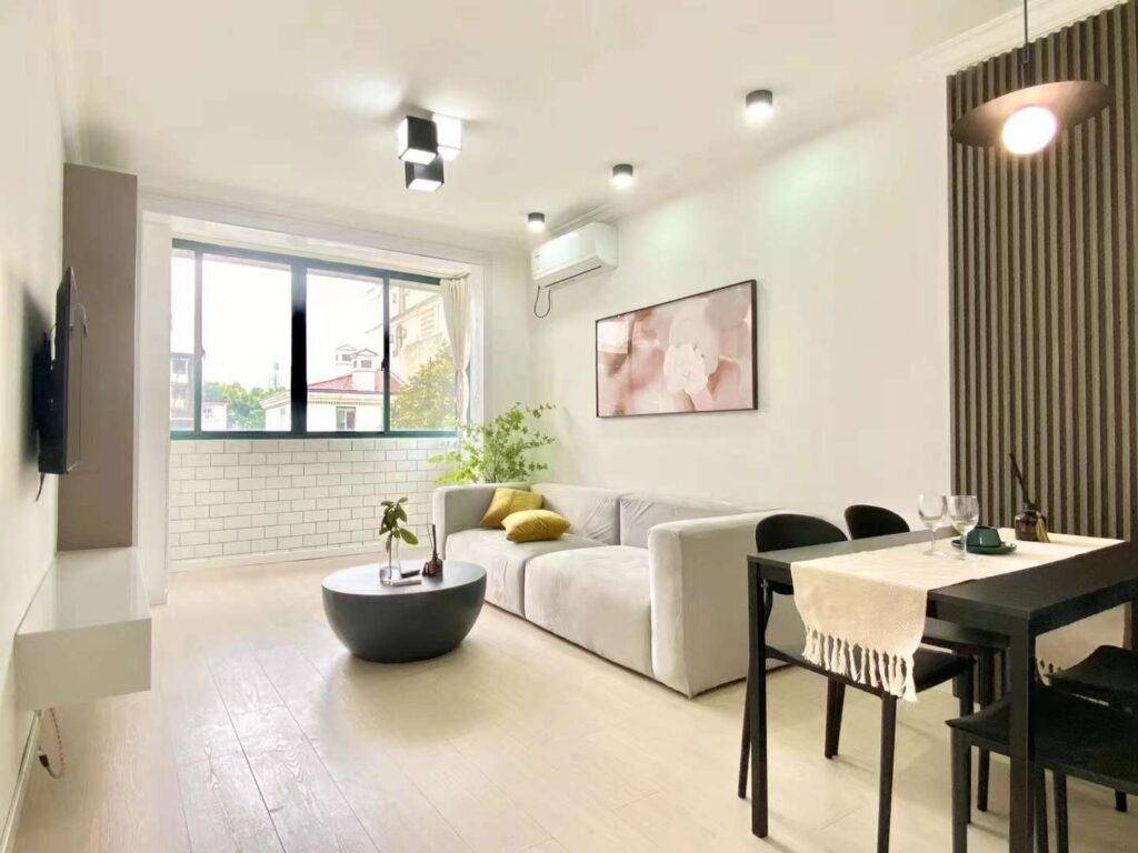 1br，11.8k，south Shaanxi rd（line1/10/12）