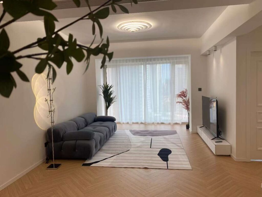 2br 2ba，28k，west nanjing rd（line2/12/13）