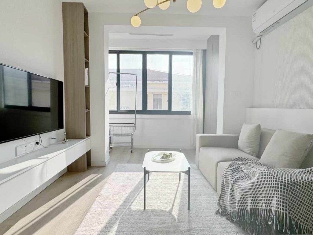 1br，*7k，jiangsu rd（line2/11）