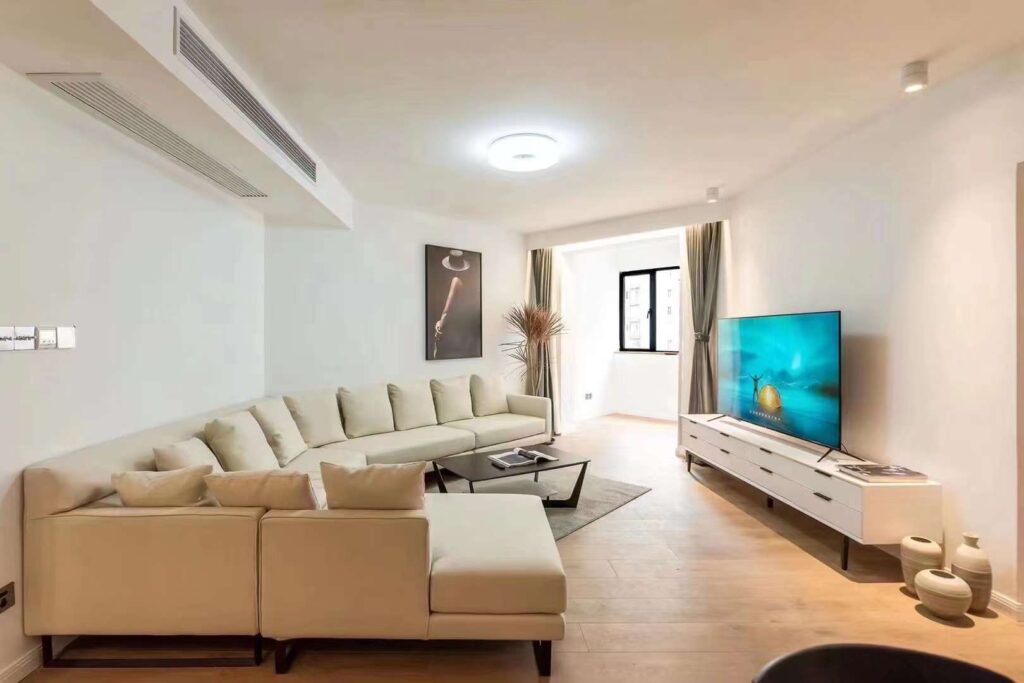 3br 2ba，19k，jing’an temple（line2/7）