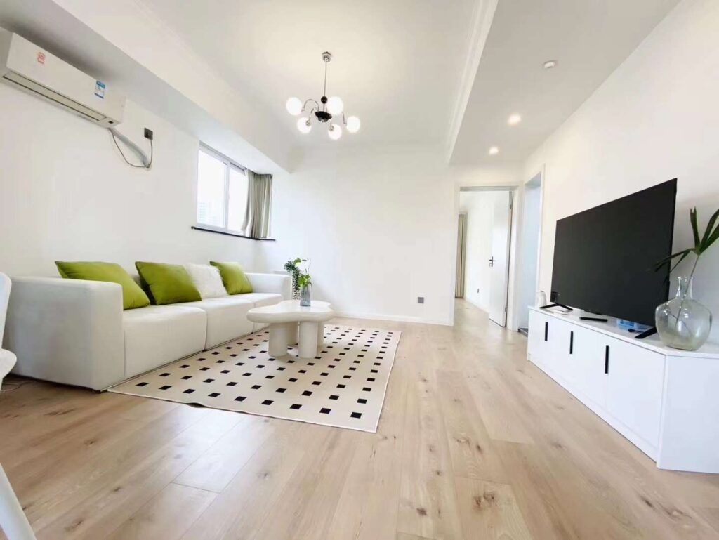 1br，9k，jiangsu rd（line2/11）