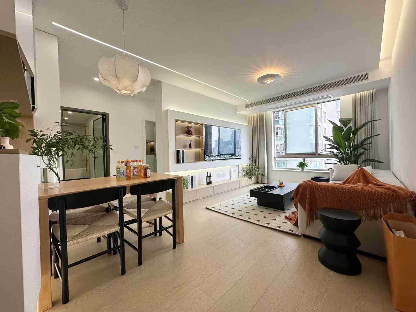 1br，17k，jing’an temple（line2/7）