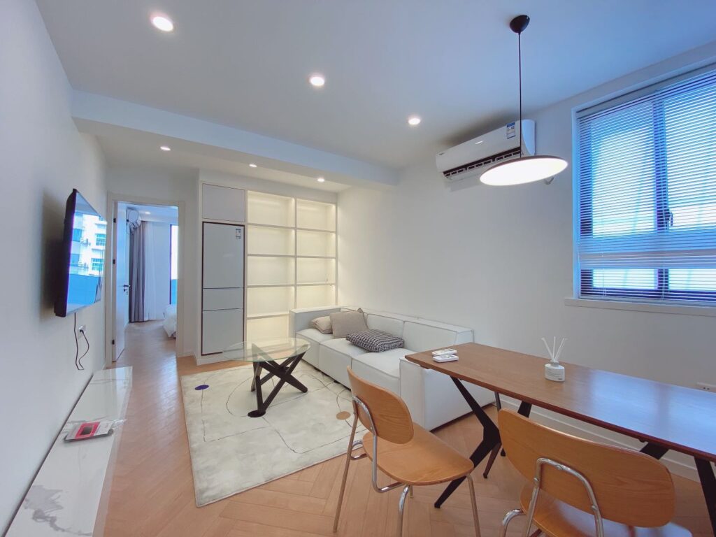 1br，8.3k，zhongshan park（line2/3/4）