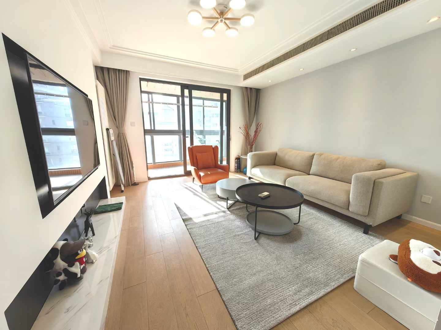 2br，22k，west nanjing rd（line2/12/13）