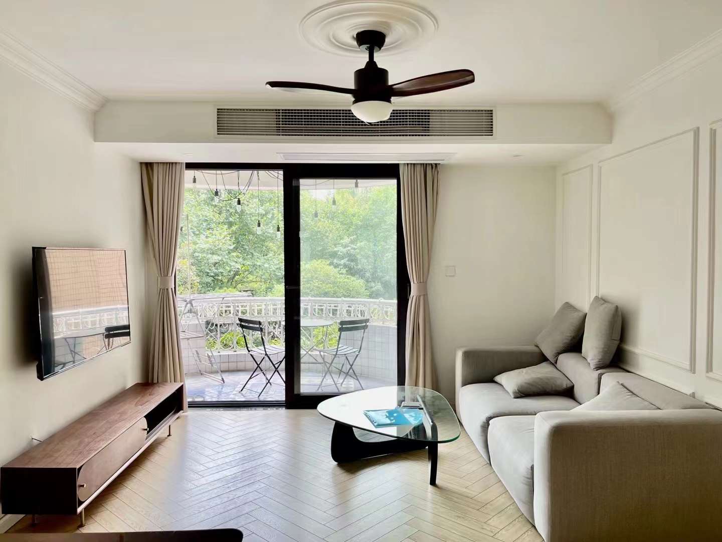 2br 2ba，23.5k，shanghai library（line10）