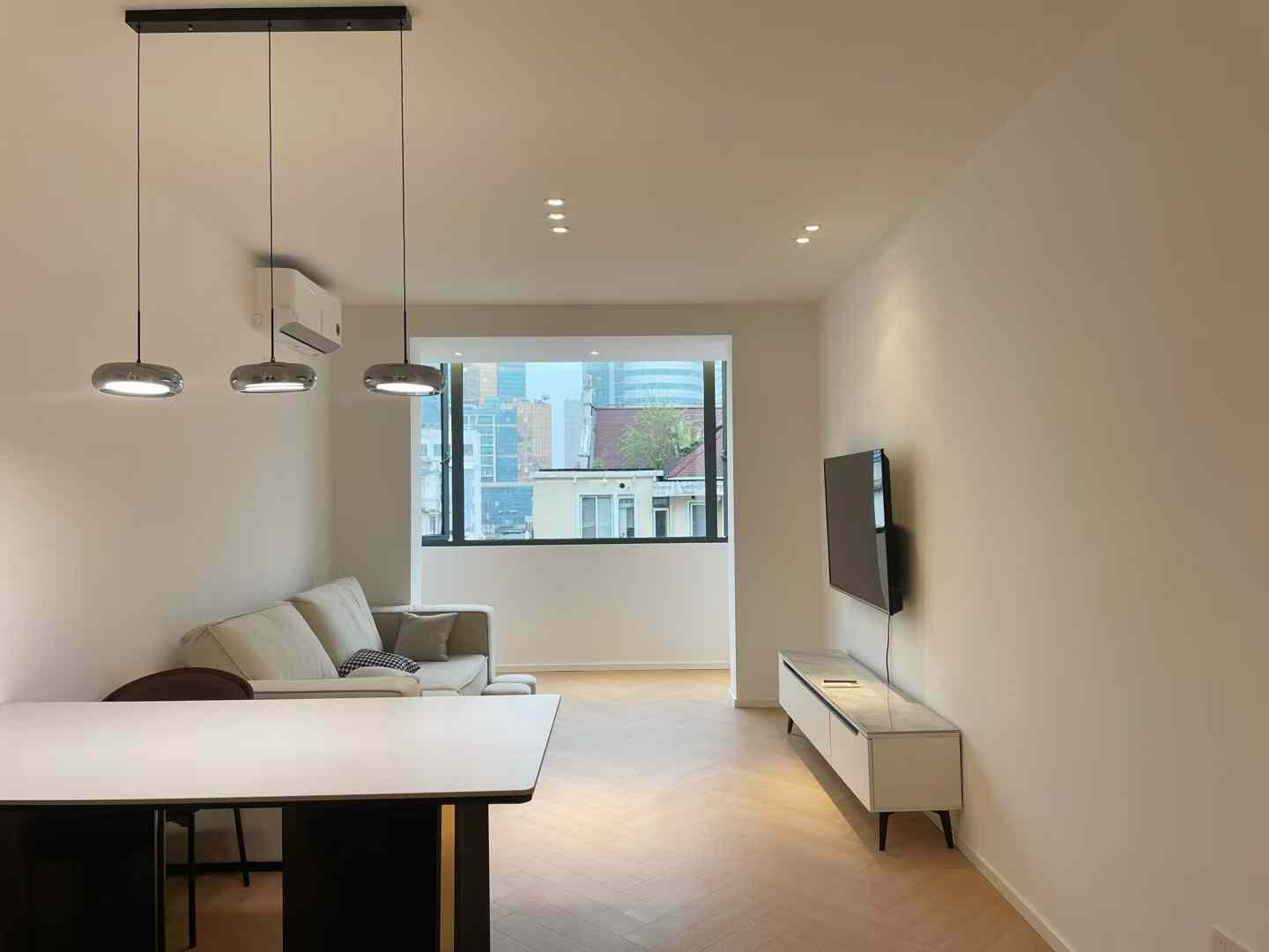 1br，8.5k，jing’an temple（line2/7）