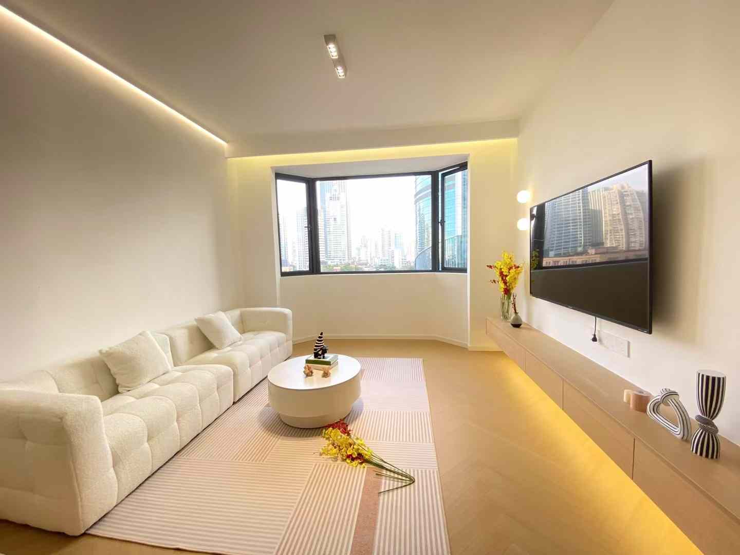 1br，13k，west nanjing rd（line2/12/13）