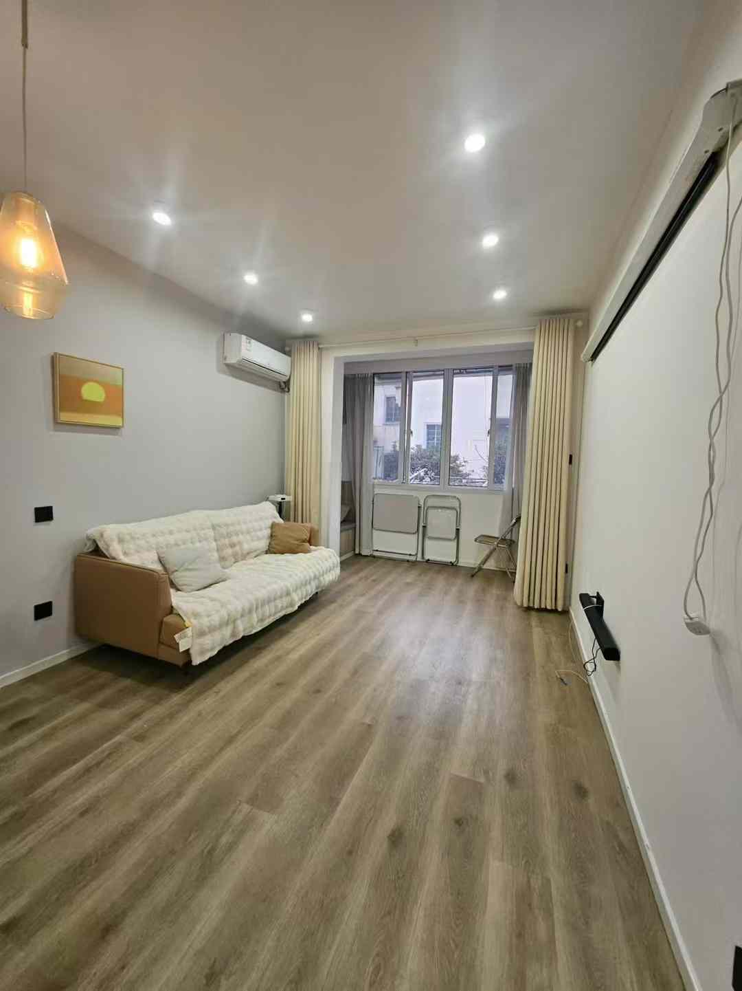 1br，8.5k，jing’an temple（line2/7）