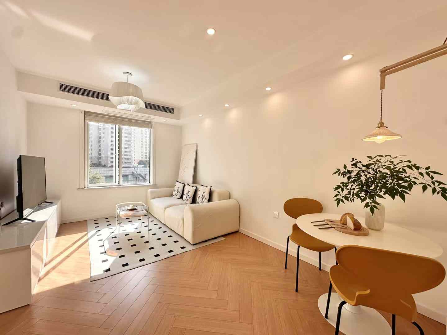 1br，9k，hongqiao rd（line3/4/10）