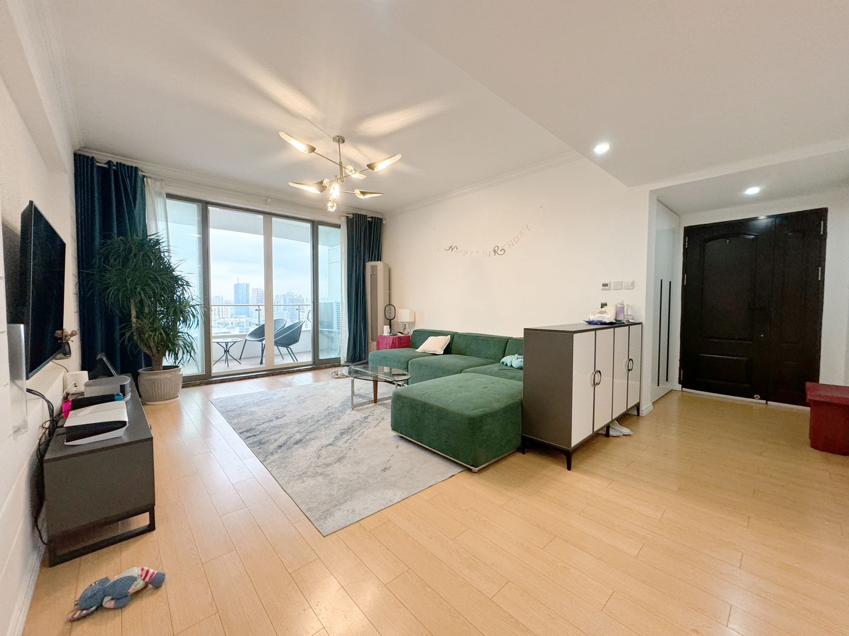 4br 2ba，38k，west nanjing rd（line2/12/13）