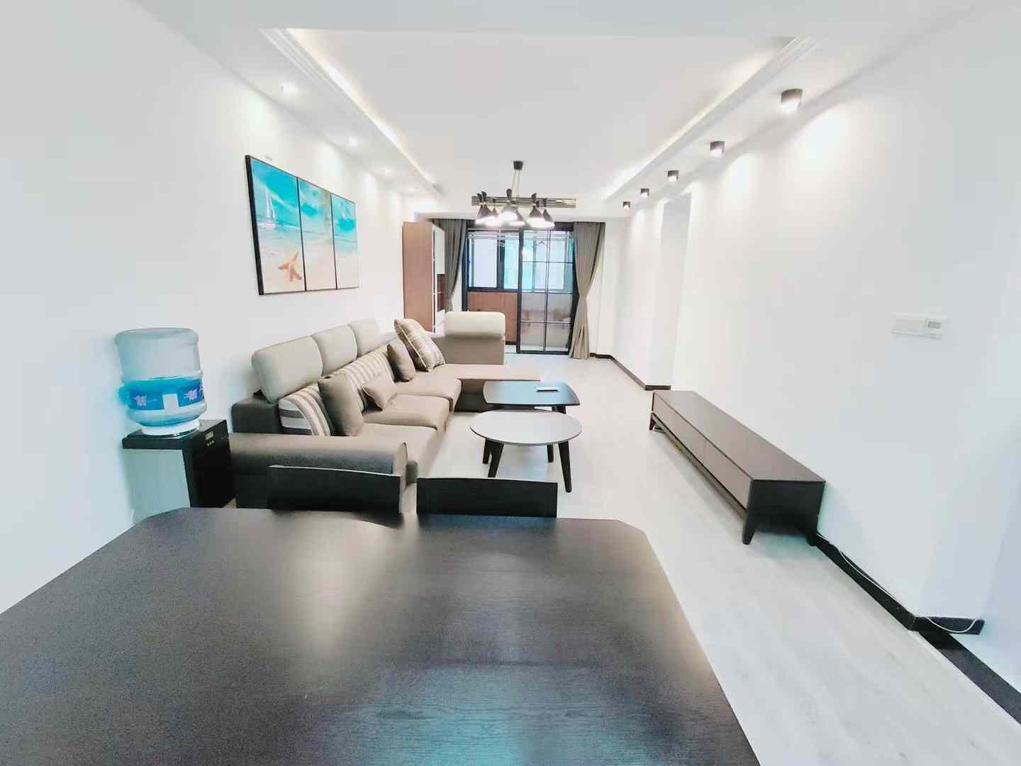 2br，13.5k，changping rd（line7）