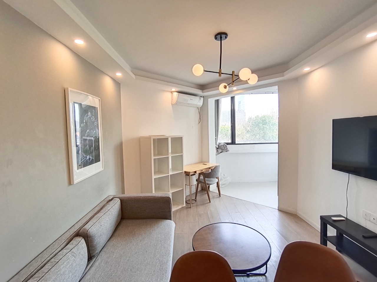 1br，8.5k，xujiahui（line1/9/11）