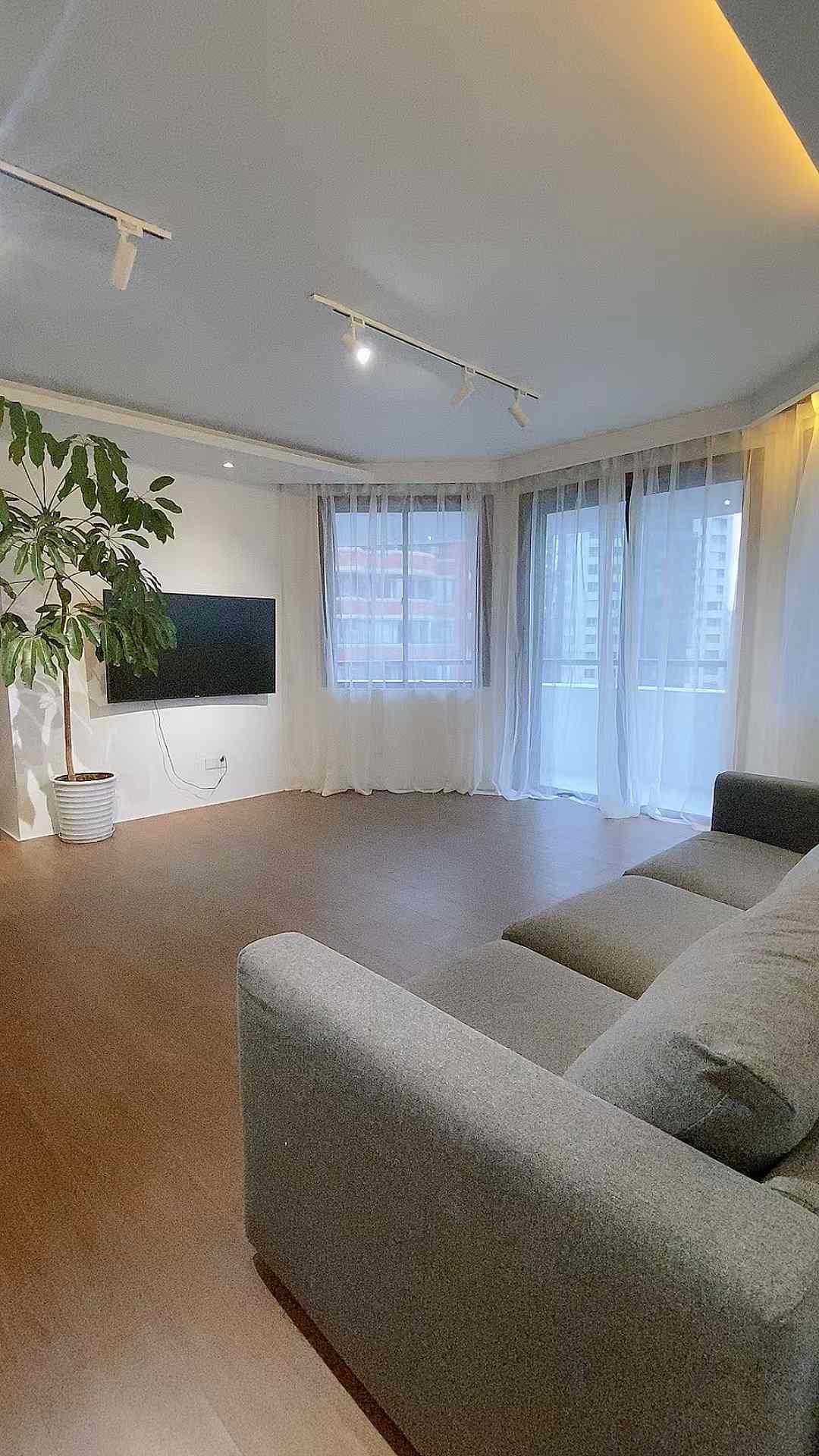 2br，*19.8k，jiashan rd（line9/12）