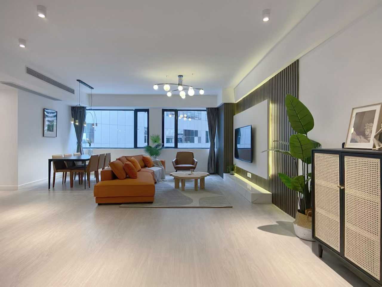 2br 2ba，16k，shanghai stadium（line4）