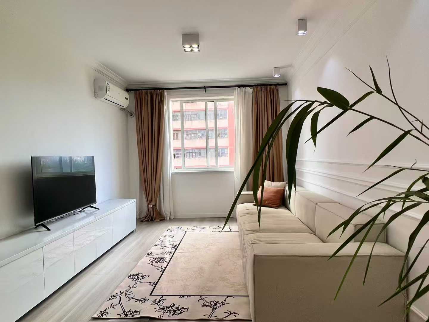 1br， 9.5k，jiangsu rd（line2/11）