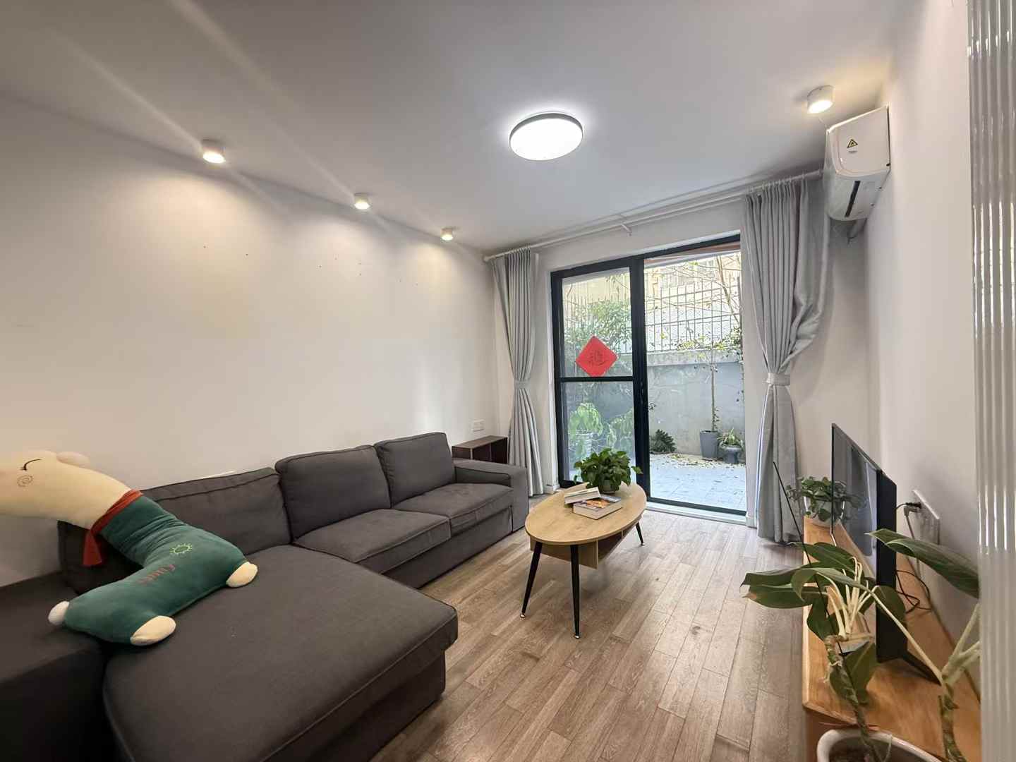 1br，10k，jing’an temple（line2/7)