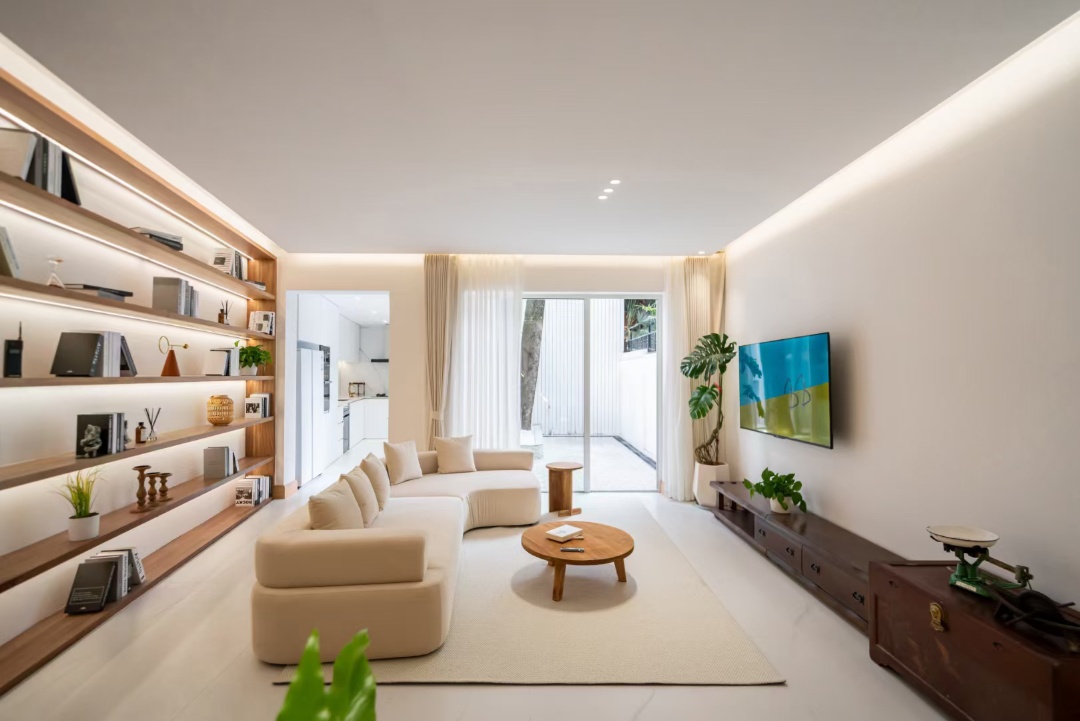 4br 3ba，48k，jing’an temple（line2/7)