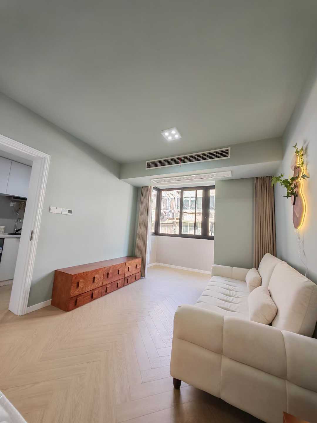 1br，5.8k，jiangsu rd（line2/11）