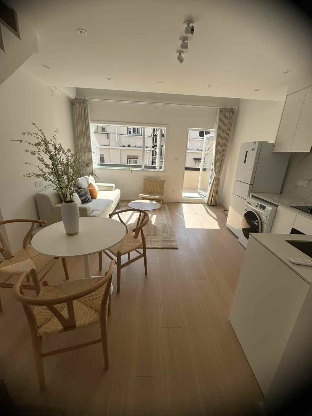 2br，14.8k，xintiandi（line10/13）