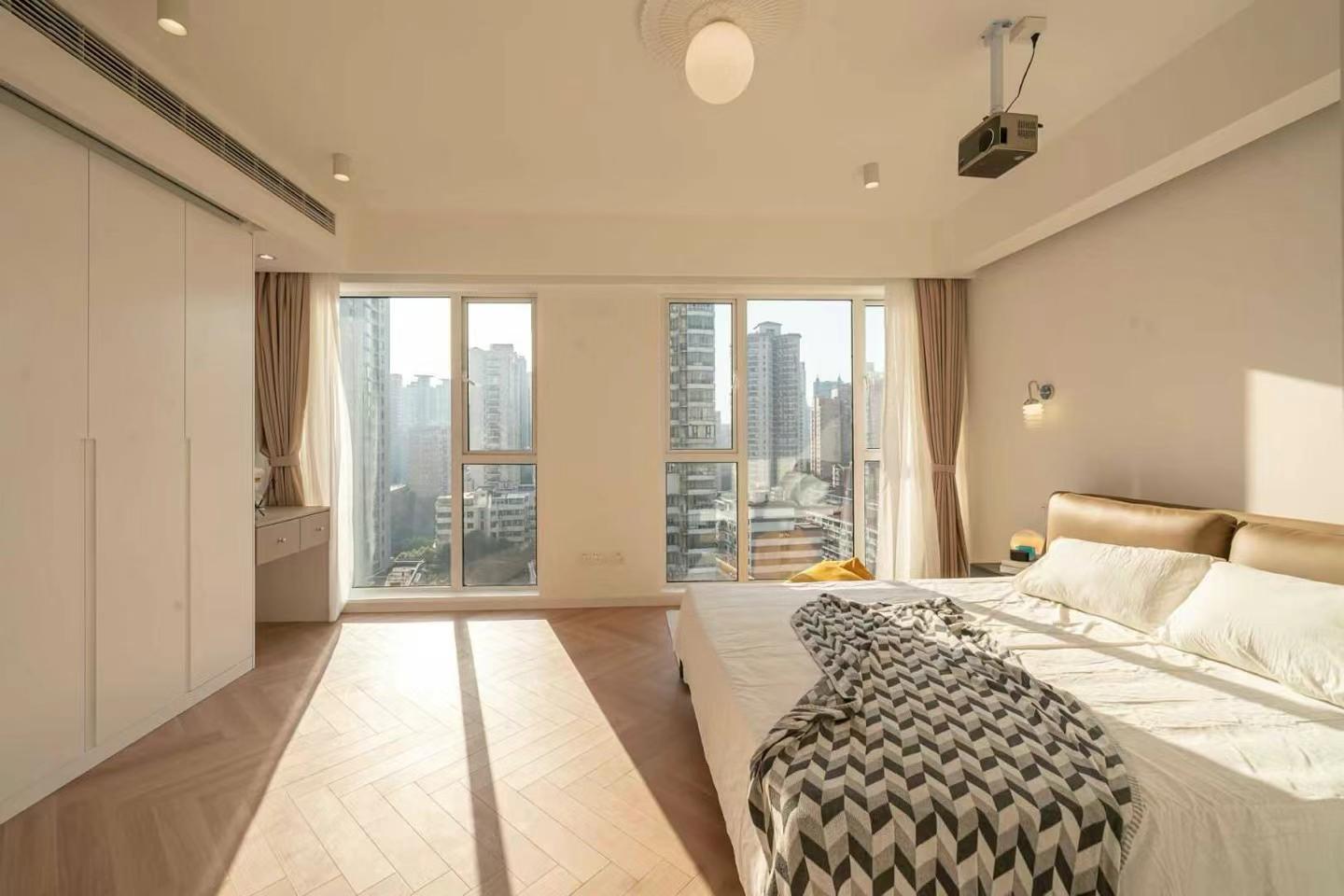 3br 2ba，25k，shanghai stadium（line4）