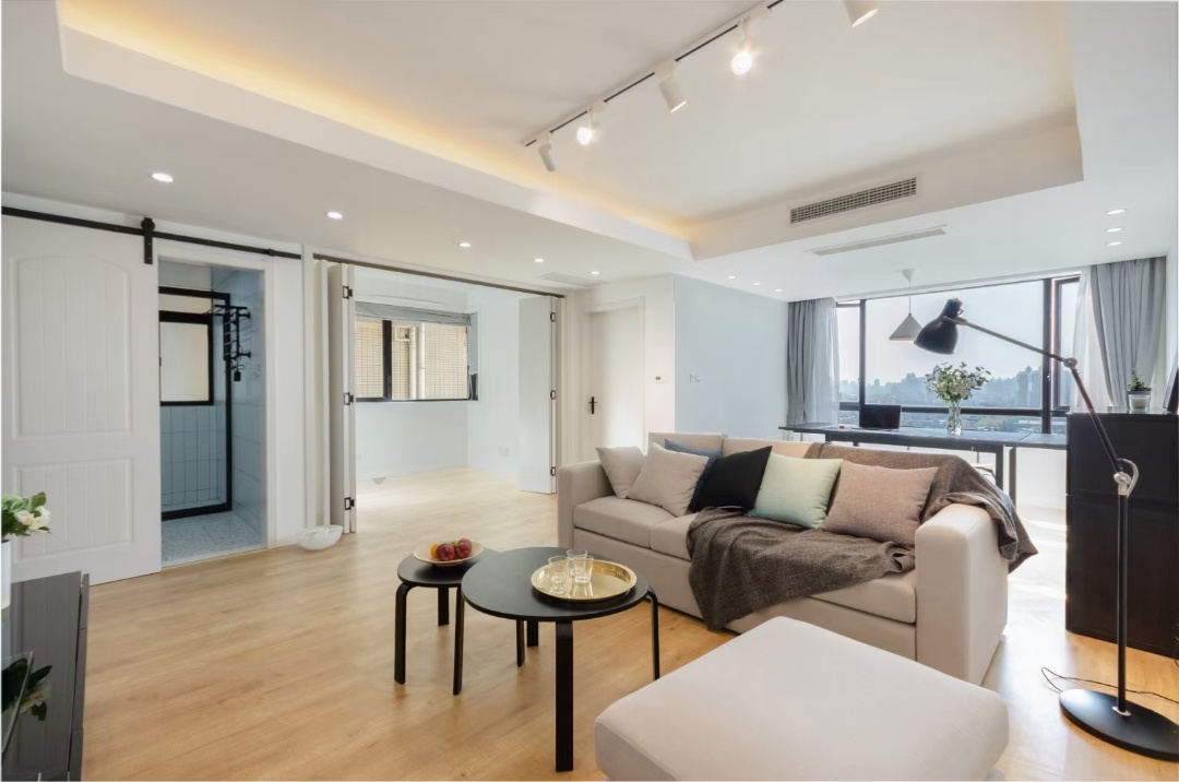 2br 2ba，22k，south Shaanxi rd（line/1/10/12）
