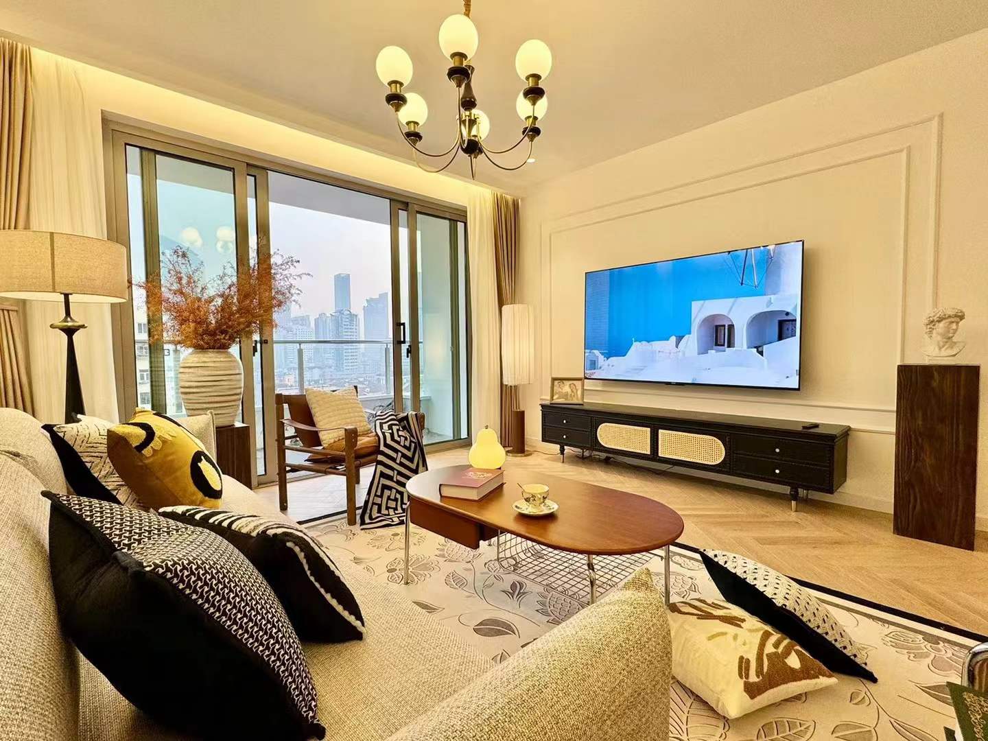 2br 2ba，30k，west nanjing rd（line2/12/13）