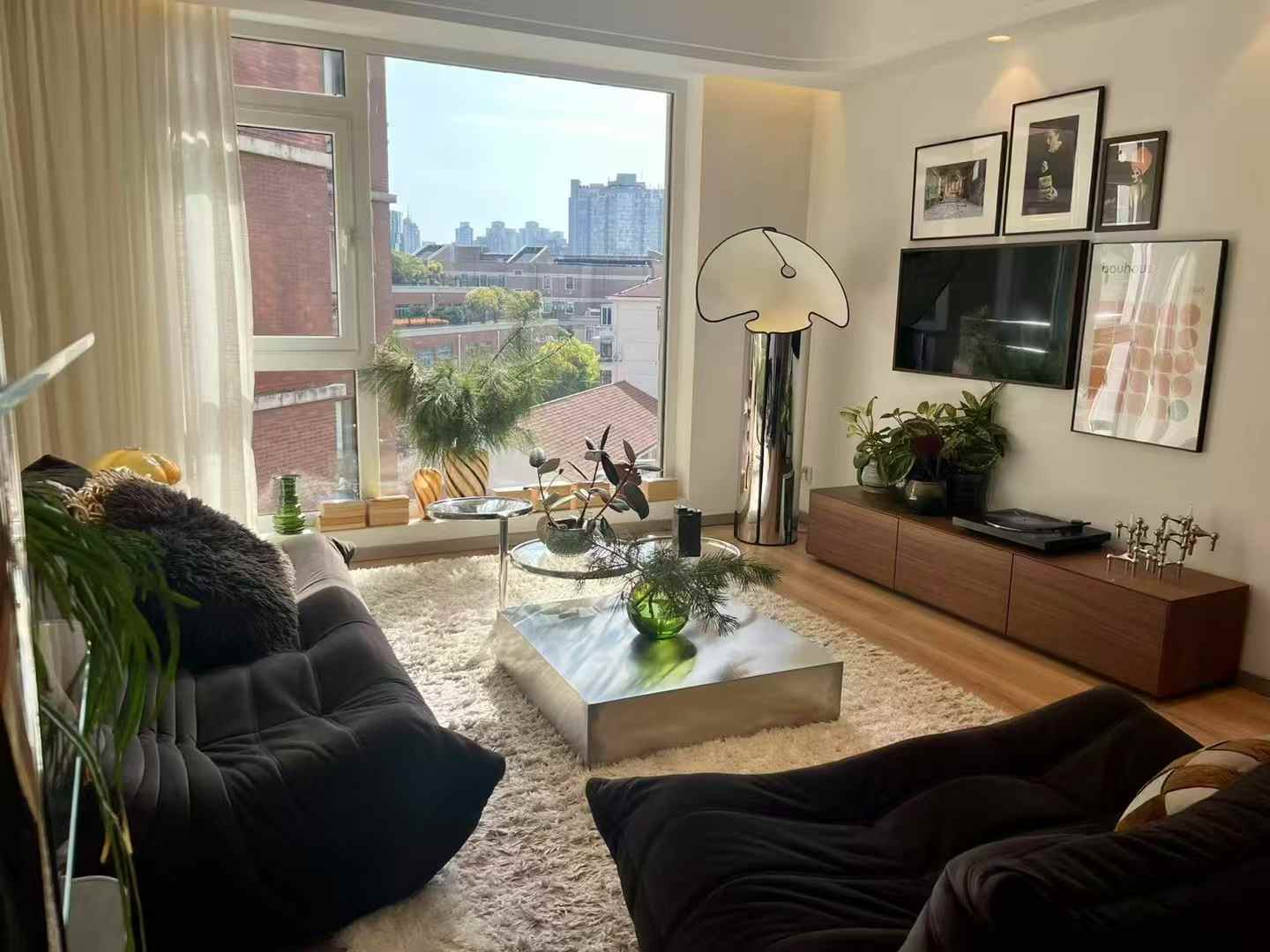 2br，25k，xintiandi（line10/13）