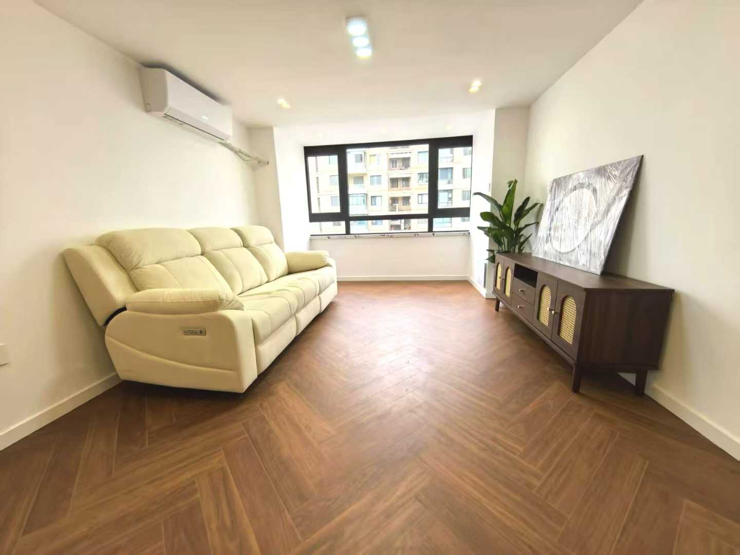 2br 2ba，13k，changping rd（line7）