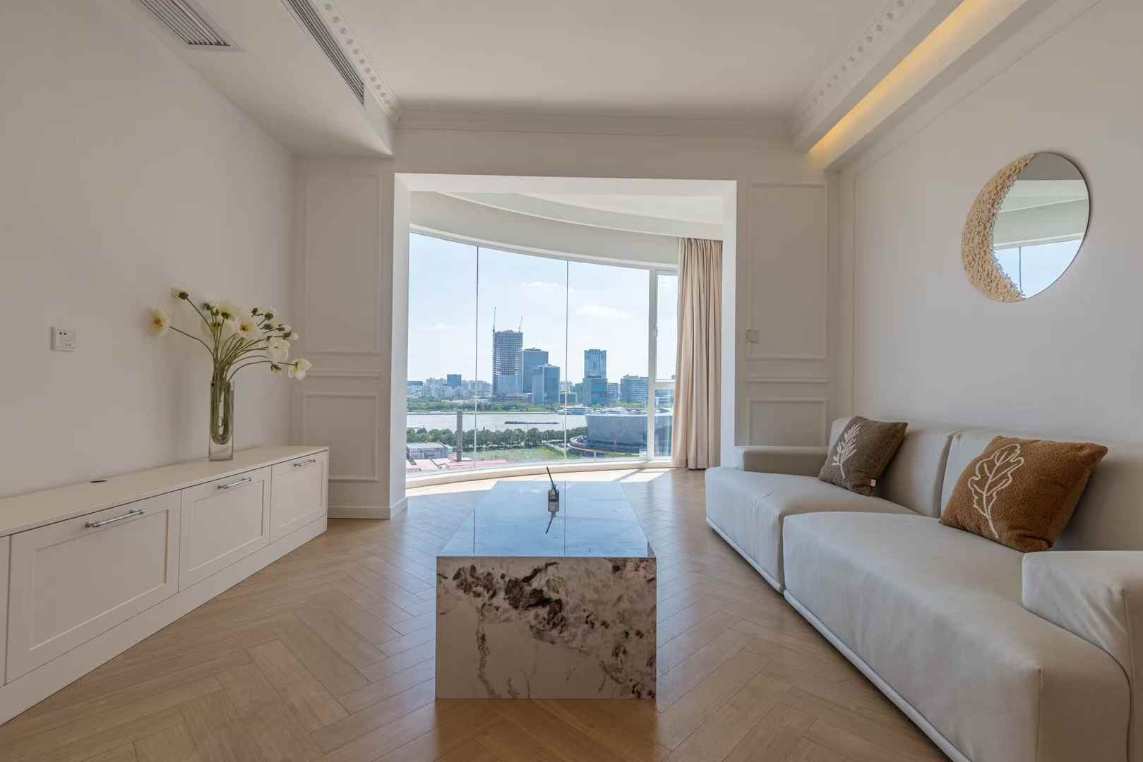 2br，27k，south xizang rd（line4/8）