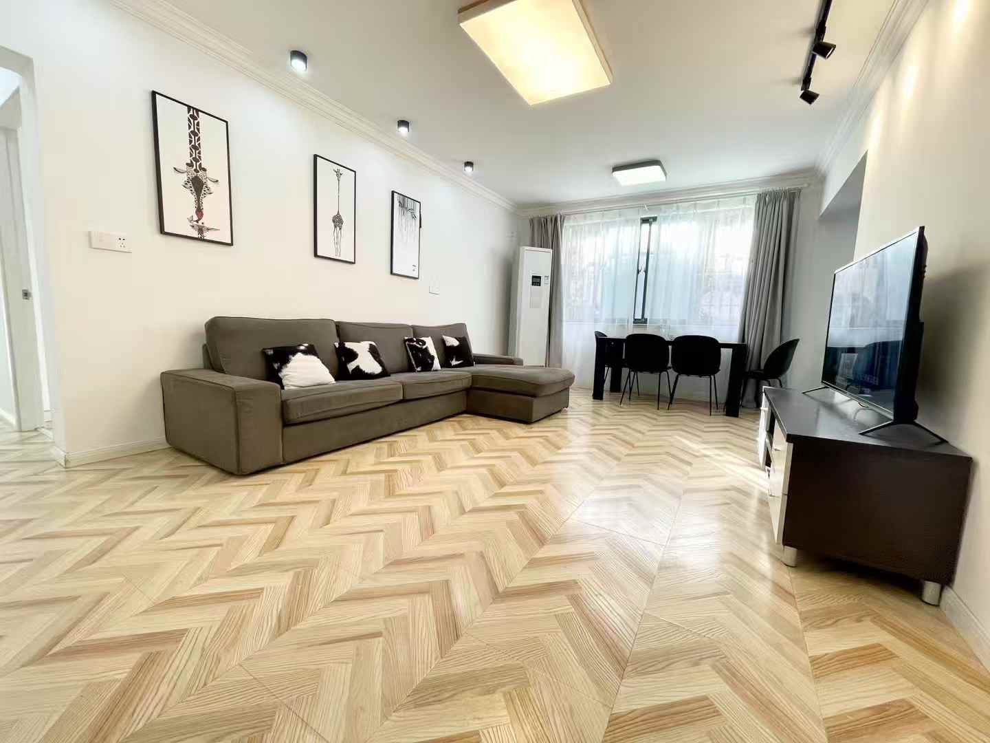 2br 2ba，12k，west yan’an rd（line3/4）