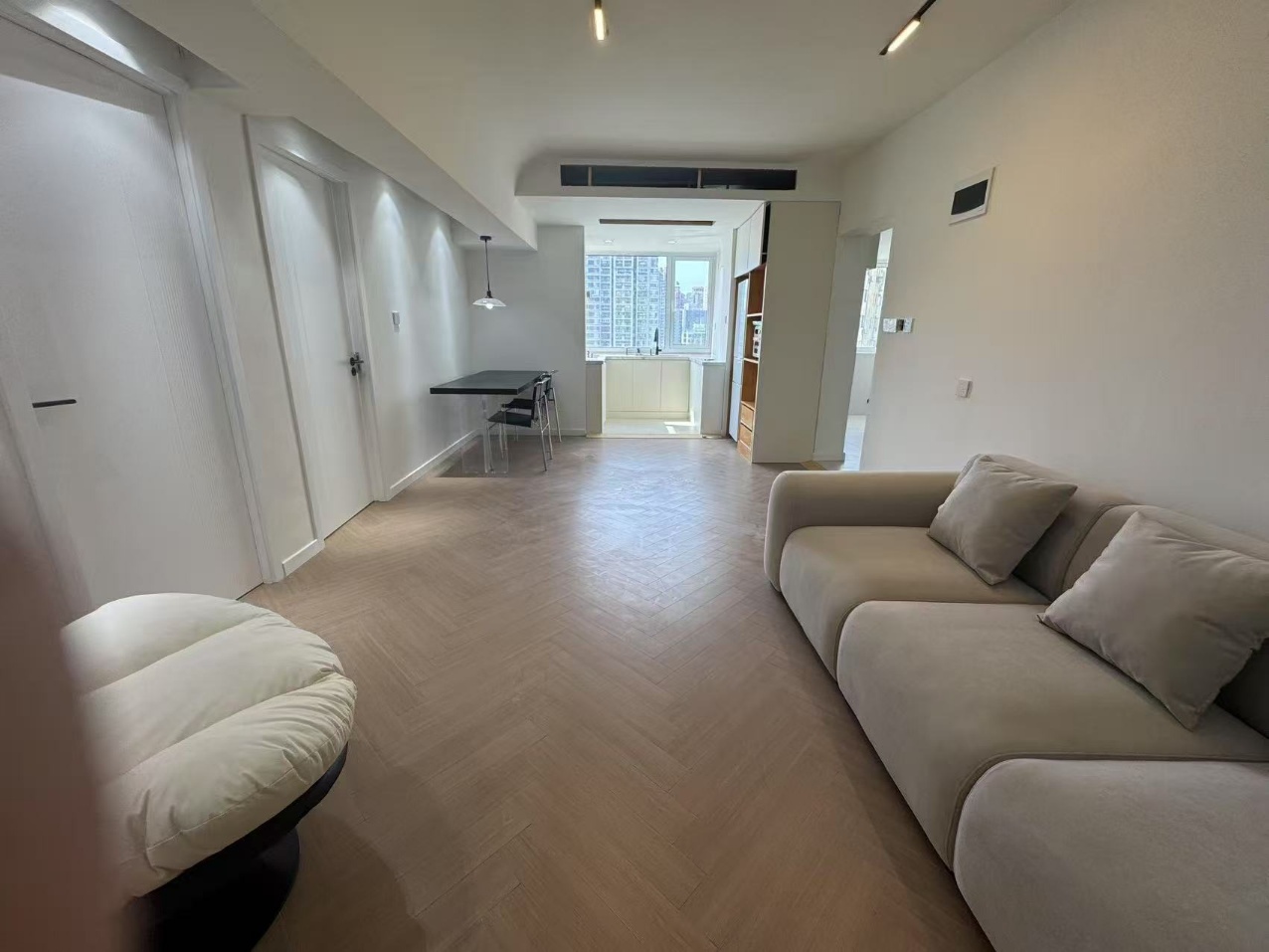 2br，18k，changping rd（line7）