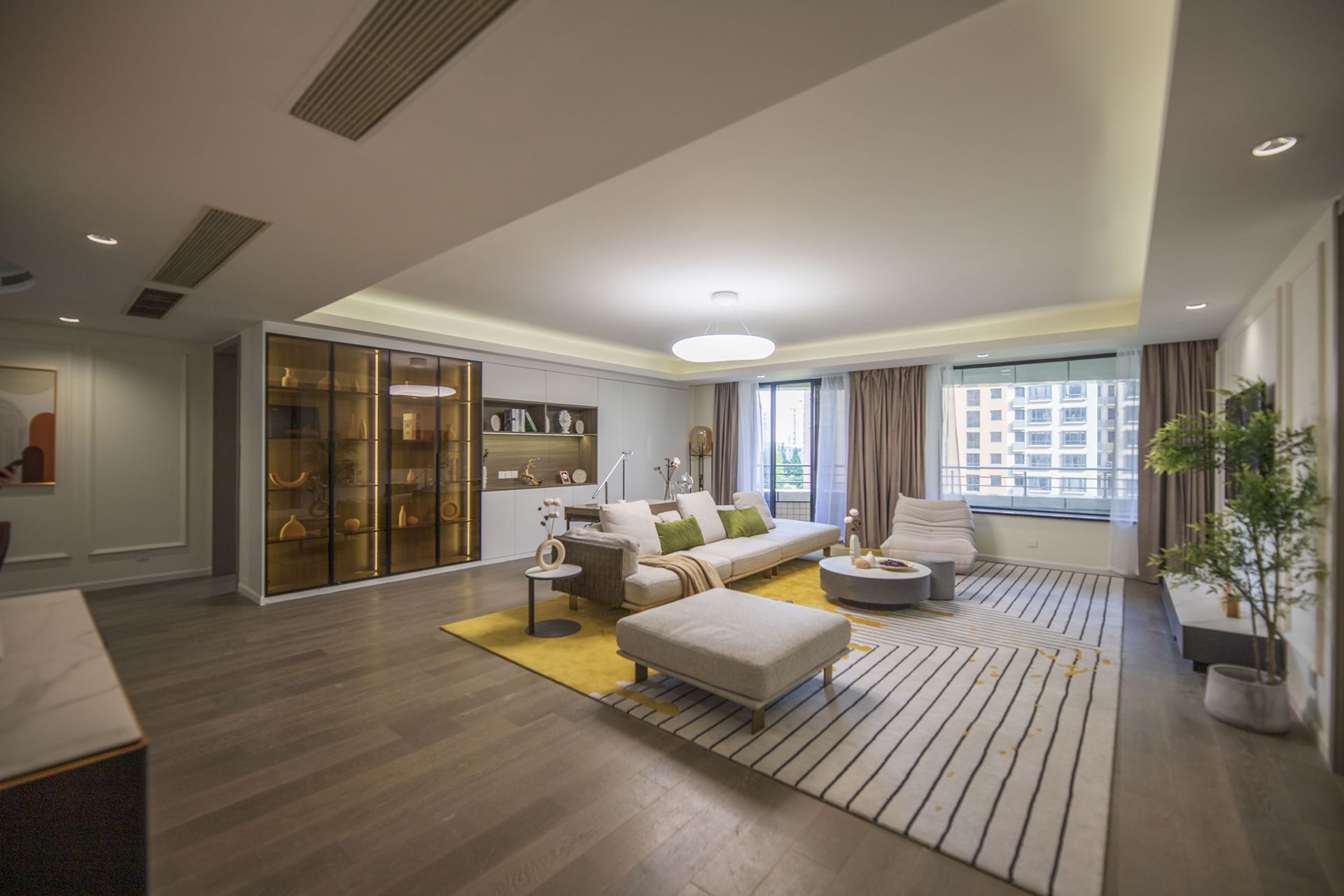 4br 3ba，36k，lujiabang rd（line8/9）