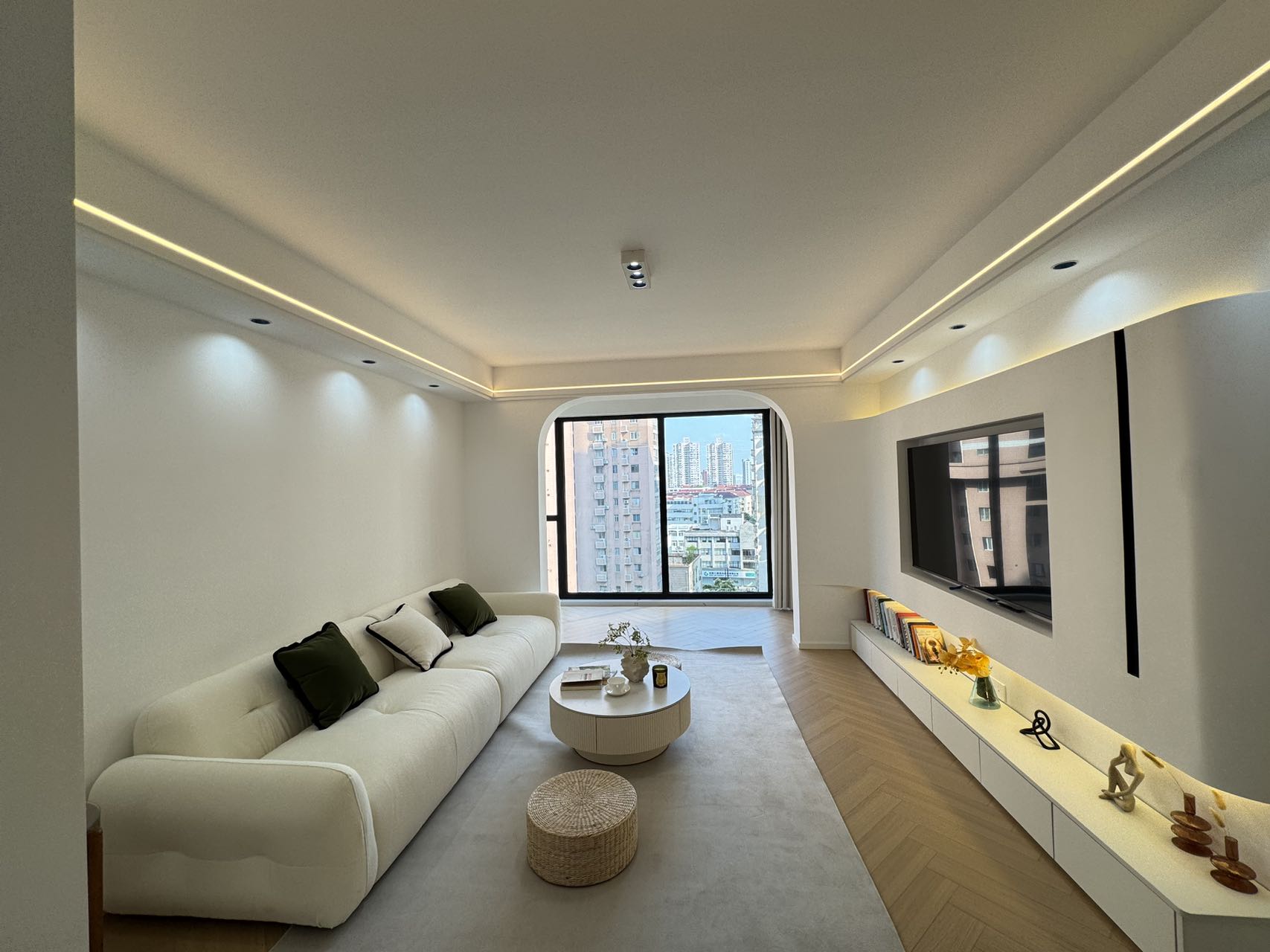 2br，24k，lujiabang rd（line8/9）