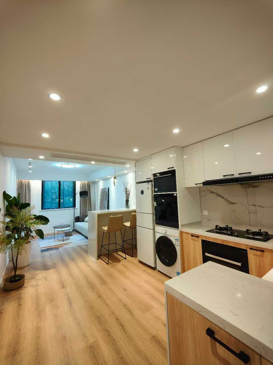 1br，14.8k，zhaojiabang rd（line7/9）
