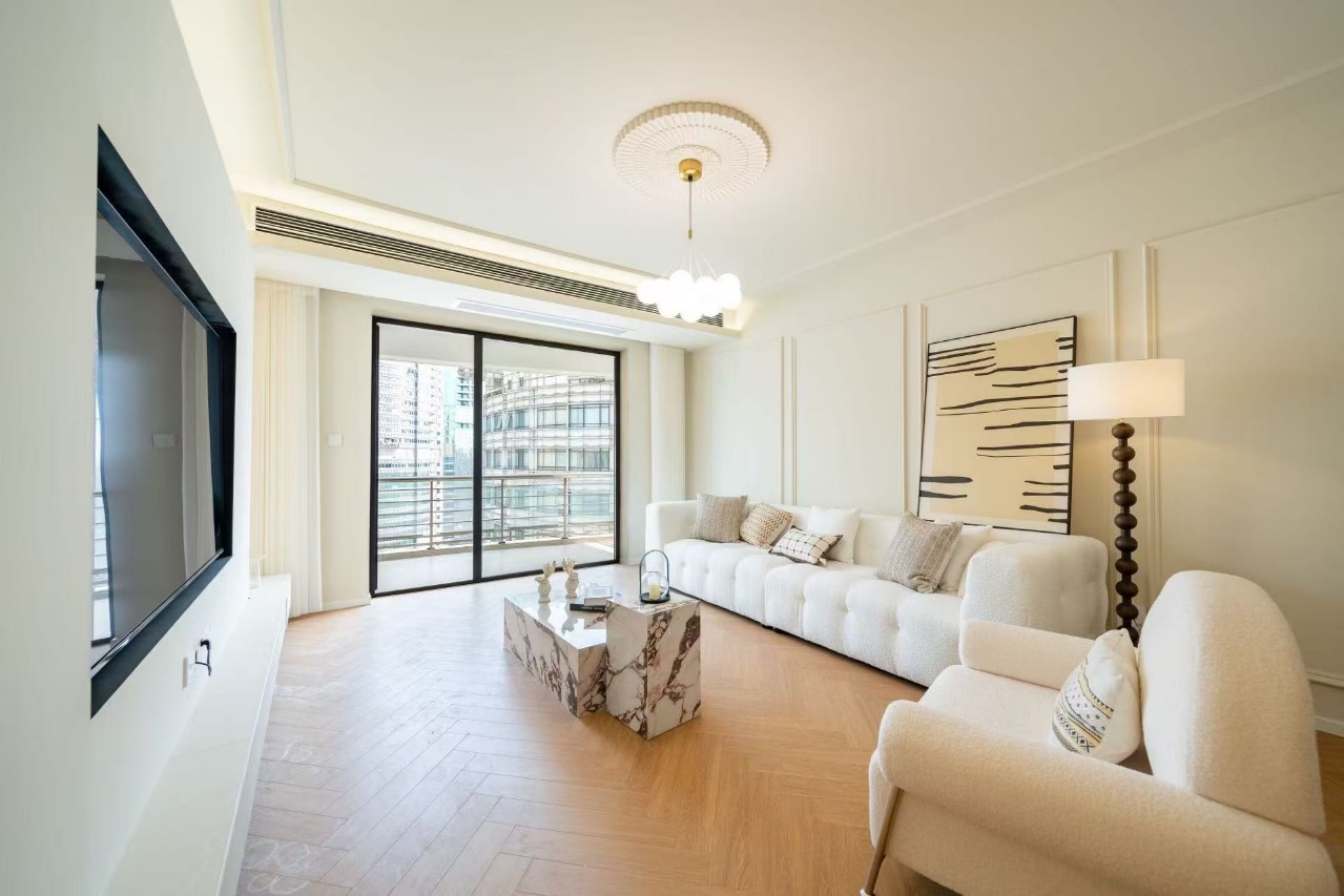 2br 2ba，24k，west nanjing rd（line2/12/13）