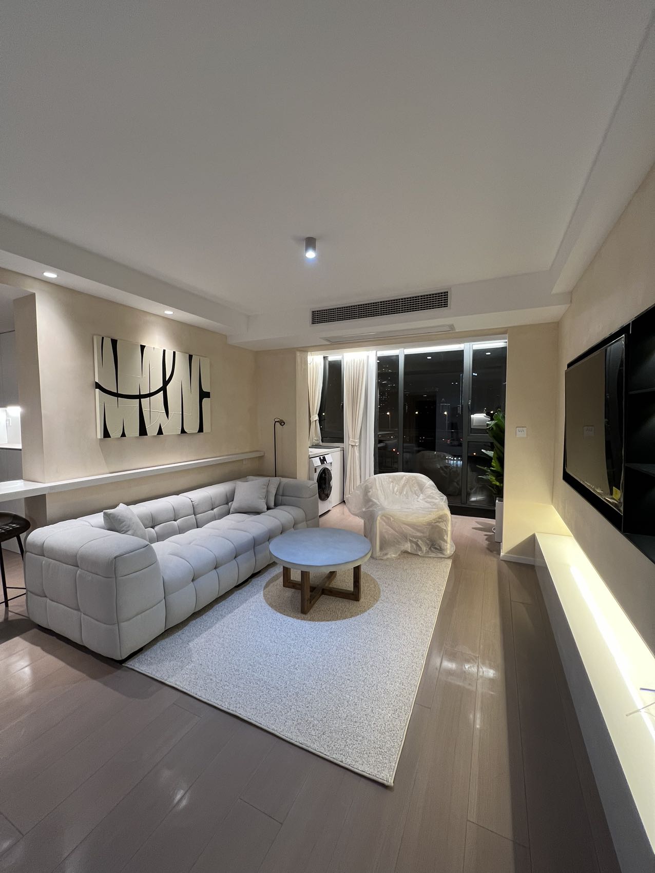 2br，24k，west nanjing rd（line2/12/13）