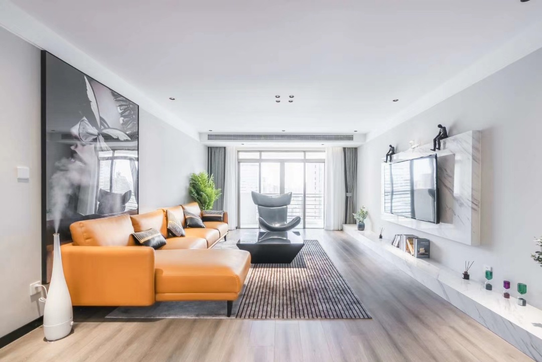 4br 2ba，26k，west nanjing rd（line2/12/13）