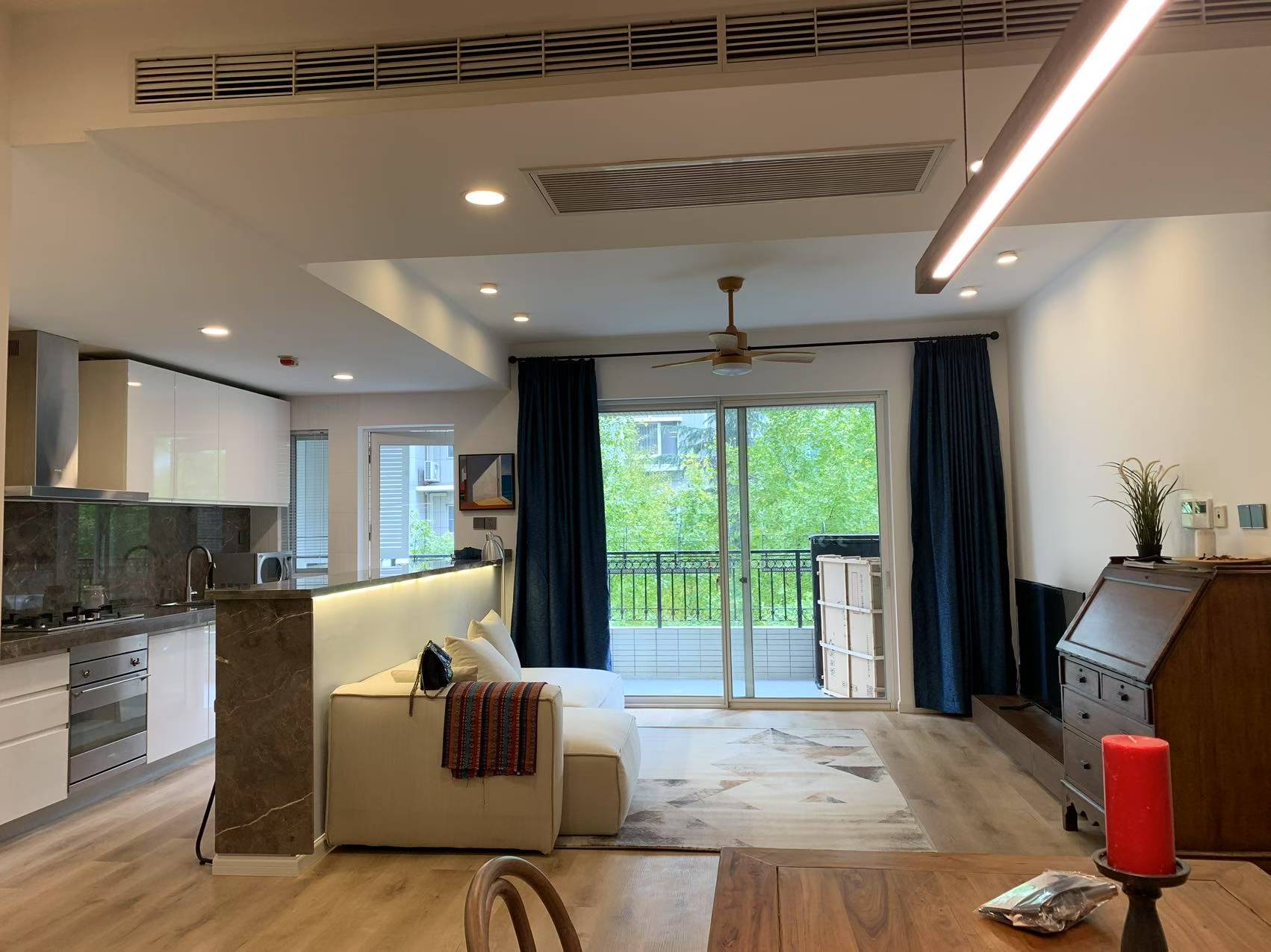 2br 2ba，25k，west nanjing rd（line2/12/13）
