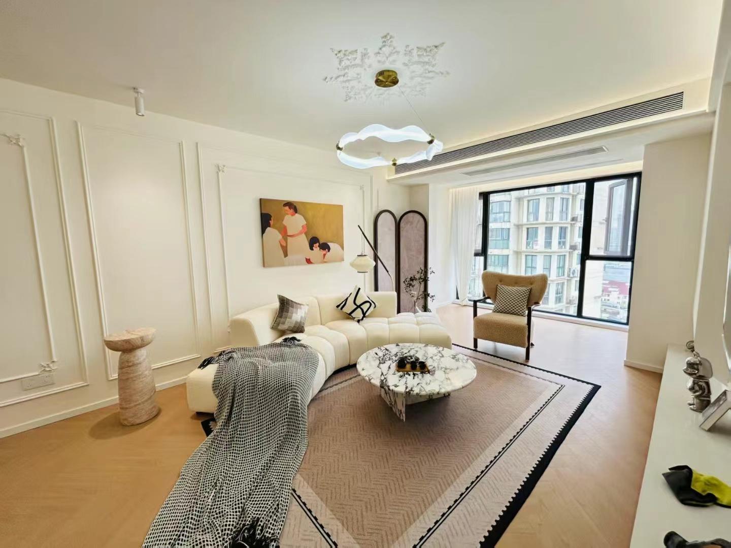2br 2ba，21k，loushanguan rd（line2/15）